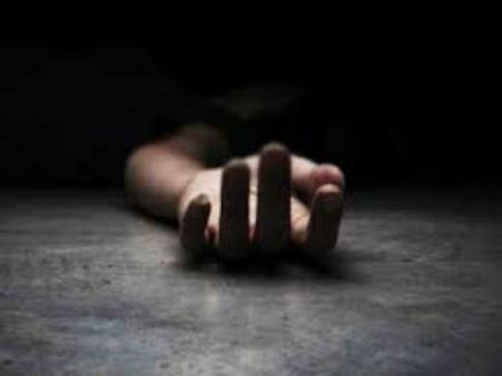 చీటీల వ్యాపారం, రూ. 5 కోట్లు అప్పులు, జైలు జీవితం, పాపను వదిలేసి దంపతుల ఆత్మహత్య !