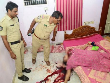 వివాహిత దారుణ హత్య: గదిలో కండోమ్స్, కళ్యాణి మిస్టరీ డెత్!