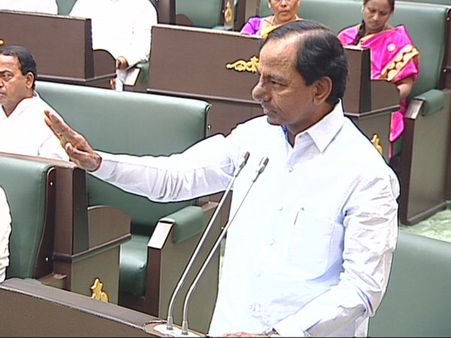 అసెంబ్లీలో గందరగోళం: ఔట్ సోర్సింగ్ అంశంపై కీలక చర్చ, కాంగ్రెస్ నినాదాలు