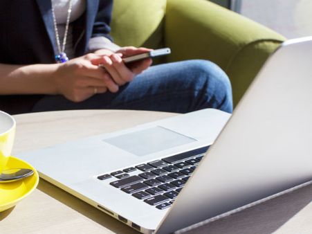 ఎంబీఏ గ్రాడ్యుయేట్: చేసేది ఇంత చిల్లర పనులా?, అడ్డంగా బుక్కయ్యాడు..