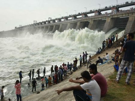 ఎన్నాళ్లకెన్నాళ్లకు: ఉరకలెత్తిన మూసీ, సందడే సందడి (ఫోటోలు)