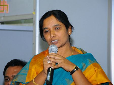 పరిటాల రవి అభిమానమే కొండంత అండ: సునీత