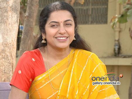 రాజకీయాల్లోకి హీరోలేనా? మేం రాకూడదా?: సుహాసిని సంచలనం