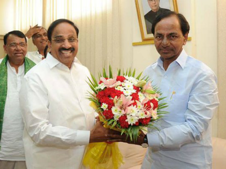 సింగరేణి గెలుపు: చక్రం తిప్పిన తుమ్మల, శభాష్ అంటూ కవితకు కేటీఆర్!