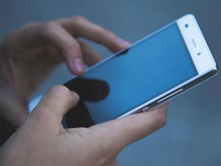 షావోమికి షాక్: భారత్ 5 మైక్రోమ్యాక్స్ స్మార్ట్‌ఫోన్‌