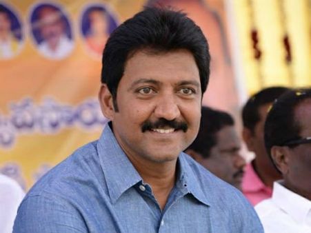 ముగిసిన వివాదం: వంశీని 2గం.లు నిలబెట్టారు, నేడు వెళ్లిపోమన్నారు! అందుకే కంటతడి