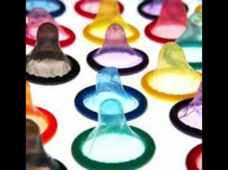 69 రోజుల్లో 10 లక్షల కండోమ్‌లు: ఆ 2 రాష్ట్రాల్లో డిమాండెక్కువ