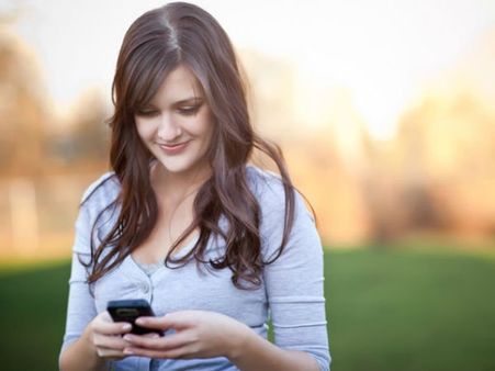 సిమ్‌ కార్డుకు ఆధార్ లింక్ చేశారా? మీ ఇంట్లోంచే చేయొచ్చు.. ఇదీ పద్ధతి, చేసేస్తే పోలా?