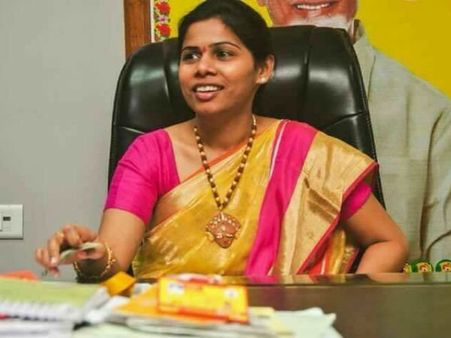 బోటు అనుమతుల విధానం మారుస్తాం, ఇక ఒకే డిజైన్ దుస్తులు: అఖిలప్రియ