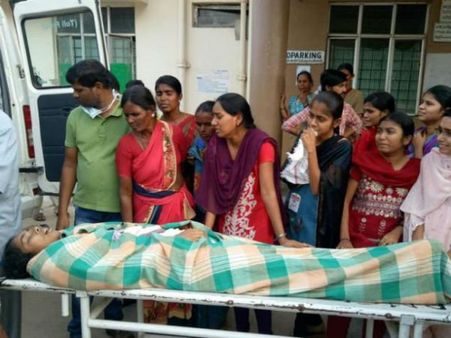 క్లాస్ రూమ్ లోనే కుప్పకూలిన భవ్య: కేకలు పెట్టిన విద్యార్థులు.. చివరికి విషాదమే మిగిలింది..