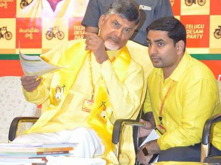 బాబు ఎఫెన్స్....లోకేష్ సెల్ఫ్ గోల్...టిడిపిలో అగ్రనేతల వ్యాఖ్యలపై మల్లగుల్లాలు