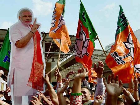 ఓపీనియన్ పోల్: గుజరాత్‌లో ఏకపక్షమే, మళ్లీ బీజేపీనే