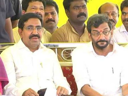 ఫిరాయింపుదార్లకే అందలమా? నెల్లూరు టీడీపీలో అసమ్మతి ఫైర్: సోమిరెడ్డి వర్సెస్ నారాయణ