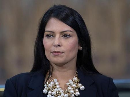 కారణమిదే: భారత సంతతి మంత్రి రాజీనామా