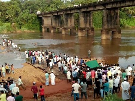 నదిలో గల్లంతు: ఐదు మంది యువకుల జలసమాధి, స్నేహితులతో కలిసి వెళ్లారు, చివరికి !