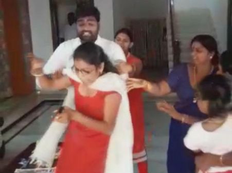 మాజీ టీఆర్ఎస్ నేత ఇష్యూ: 'సంగీత ప్లాన్ ప్రకారమే వచ్చింది, సంపాదించిందేం లేదు'