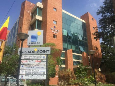 బ్రిగేడ్ గ్రూప్ కు షాక్ ఇచ్చిన ఆదాయపన్ను శాఖ: ఐటీ దాడులు, రూ. వందల కోట్లు డిపాజిట్ !