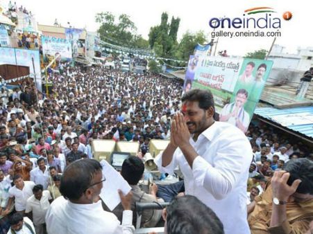 అలా చెప్పడం ఏమిటి, జగన్‌కు బుర్రలేదు: సవాల్‌పై ధీటుగా స్పందించిన టీడీపీ