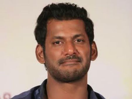 ఆర్కే నగర్ ఉపఎన్నికల్లో నటుడు విశాల్ పోటీ!? తెలుగువారి ఓట్లు చీల్చడానికా? ఇది దినకరన్ వ్యూహమా?