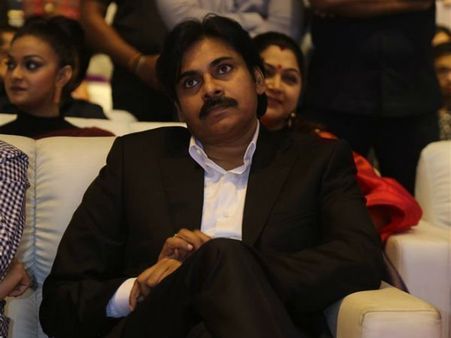 ఎందుకిలా?: పవన్ కళ్యాణ్ ‘ఓటమి’పై విస్తృత చర్చ!