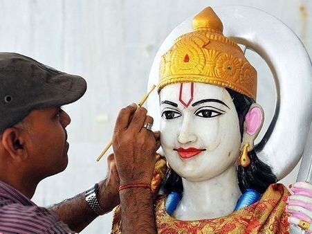 ఇరవై ఏళ్లుగా ఆయోధ్య రాముడి సేవలో ముగ్గురు ముస్లింలు!