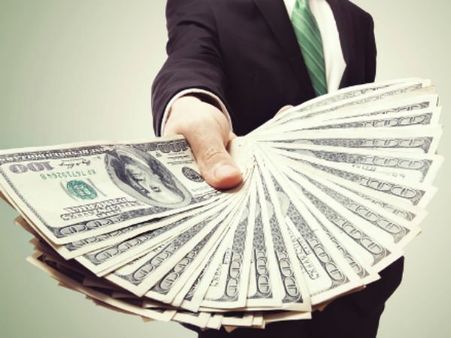 కోట్లకు పడగలెత్తుతున్నారు: శరవేగంతో పెరుగుతున్న సంఖ్య