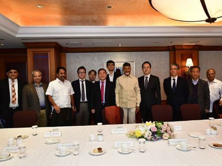 తిరిగొచ్చాక 'కొరియా' నేర్చుకోమంటారా?: మోడీని మించిపోతున్న బాబు, ఒరిగిందేమిటి?