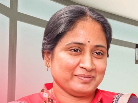 రక్త చరిత్ర సినిమాలో చూపించినవన్నీ వాస్తవాలు కాదు: గంగుల హేమలత