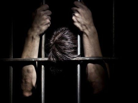 పాకిస్తాన్ జైళ్లలో మగ్గుతున్న... 500లకుపైగా భారతీయులు!