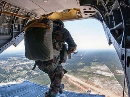 ఇప్పటికీ కొన్ని బయటకు రాలేదు: సర్జికల్ స్ట్రయిక్స్‌పై పారికర్ ఆసక్తికర విషయాలు