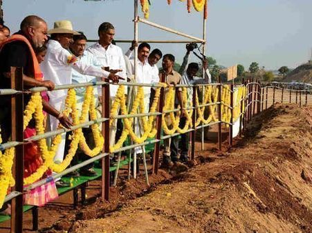 ఊహించని హామీ, 2019లో కేసీఆర్ ఓట్లుగా మలుచుకోగలరా?