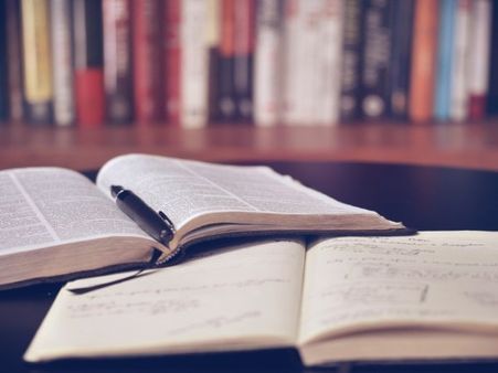 తపన ఉండాలేకానీ: తండ్రి, భర్త చదువు వద్దన్నారని.. 67 ఏళ్ల వయసులో...