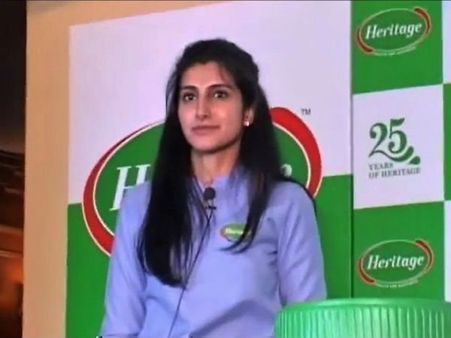 రాష్ట్రపతి చేతులమీదుగా అవార్డు అందుకున్న నారా బ్రాహ్మణి