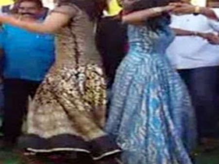 అమ్మవారి జాతరలో అశ్లీల నృత్యాలు! చేయించింది టీడీపీ నేతలు!?