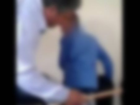 తెలుగు పద్యం అప్పజెప్పలేదని.. విద్యార్థులను చెప్పుతో కొట్టిన టీచర్!