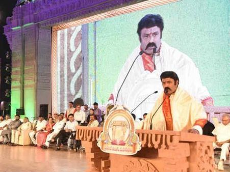 ప్రపంచ తెలుగు మహాసభలో బాలకృష్ణ సవాల్, తెలంగాణకు రెండూ తెలుసు