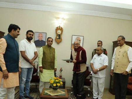 గుజరాత్ సీఎం విజయ్ రూపానీ రాజీనామా! కొత్త సీఎంపై కొనసాగుతున్న ఉత్కంఠ...