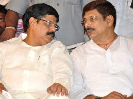 పార్టీ మారినా కలిసిరాలేదా, ఆనం సోదరుల భవితవ్యమేమిటీ?