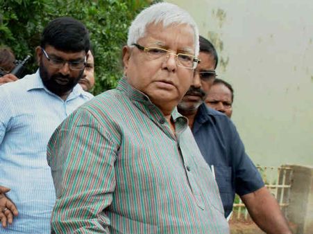 వయస్సు, ఆరోగ్యం చూసి తక్కువ శిక్ష వేయండి: లాలూ ప్రసాద్, మళ్లీ శిక్ష ఖరారు వాయిదా