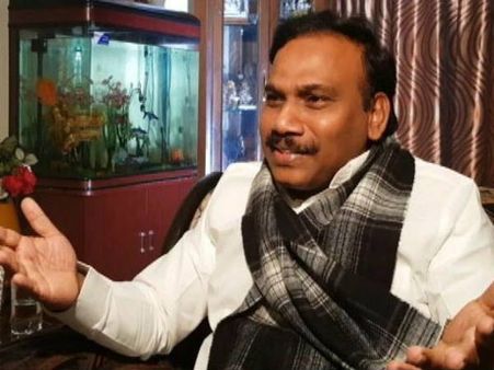 కాంట్రాక్ట్ కిల్లర్: కాగ్ వినోద్ రాయ్‌పై రాజా సంచలన వ్యాఖ్యలు