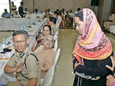 ఎట్టకేలకు!...కాల్‌మనీ లైంగిక వేధింపుల కేసులో ఛార్జిషీట్‌...రెండేళ్ల తరువాత...అన్నీ అనుమానాలే