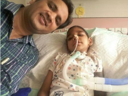 బ్రెయిన్ ట్యూమర్ మరియు ఊపిరితిత్తులు ఫెయిలైన కొడుకును కాపాడుకోవడంలో ఓ నిస్సహాయ తండ్రి పోరాటం