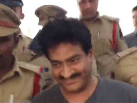 పని మనిషితో శృంగారం, యువతికి వేధింపుల కేసు: గజల్ శ్రీనివాస్‌కు బెయిల్