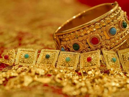జైట్లీజీ! పసిడిపై దిగుమతి సుంకం తగ్గించండి: గతేడాది 67 శాతం పెరిగి స్వర్ణ దిగుమతి