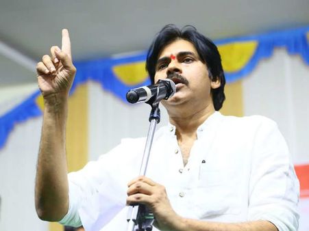 ద్వేషిస్తే నో టైం, మీకు వ్యతిరేకంకాదు: జై తెలంగాణ అంటూ పవన్ ఉద్వేగం, దేశ విభజనపై ఇలా