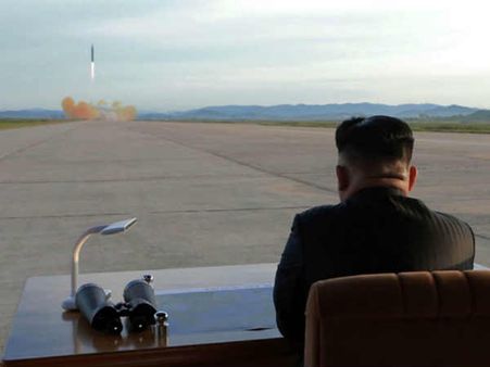 షాకింగ్: గురితప్పిన ఉత్తరకొరియా క్షిపణి, తప్పిన పెను ప్రమాదం, సొంత నగరంపైకే దూసుకొచ్చి..