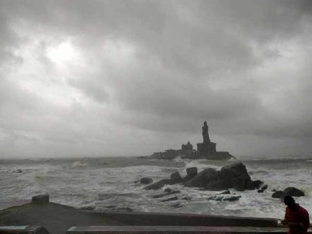 ఓఖీ తుపాను: వారందరూ గల్లంతు అయ్యారు: తమిళనాడు ప్రభుత్వం, ఇప్పటికీ !