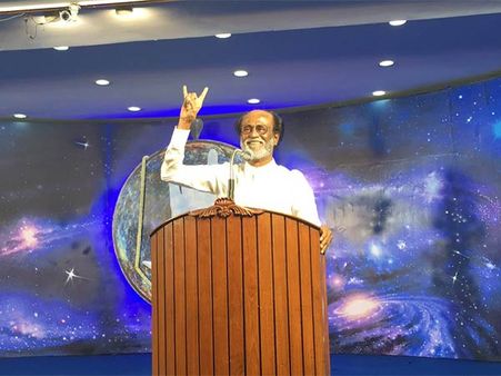 పరీక్ష: కర్ణాటకలో బిజెపి ట్రంప్ కార్డు రజనీకాంత్