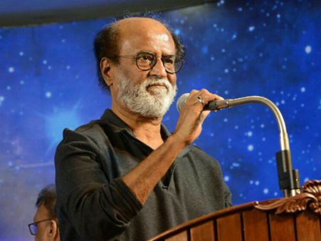 రజనీకాంత్ కన్నడ బాష అభిమానం: అదే రాజకీయం, బెంగళూరు టార్గెట్, ఎంట్రీ !