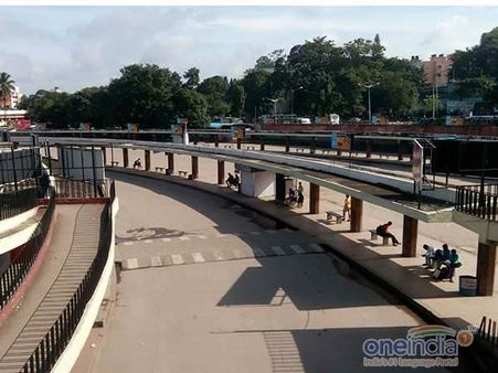 కర్ణాటక బంద్: బెంగళూరులో హై అలర్ట్, ఆసుపత్రులు, క్లీనిక్ లు, సినిమాలు, కేఎస్ఆర్ టీసీ!